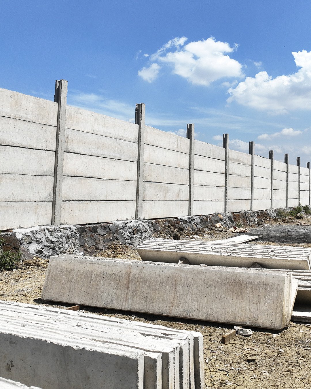 Mengapa Pagar Panel Beton Adalah Pilihan Terbaik untuk Proyek Anda?